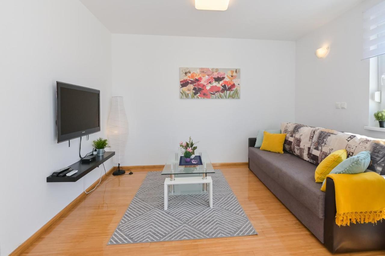 Apartment Funtastic With Private Pool Novalja Luaran gambar