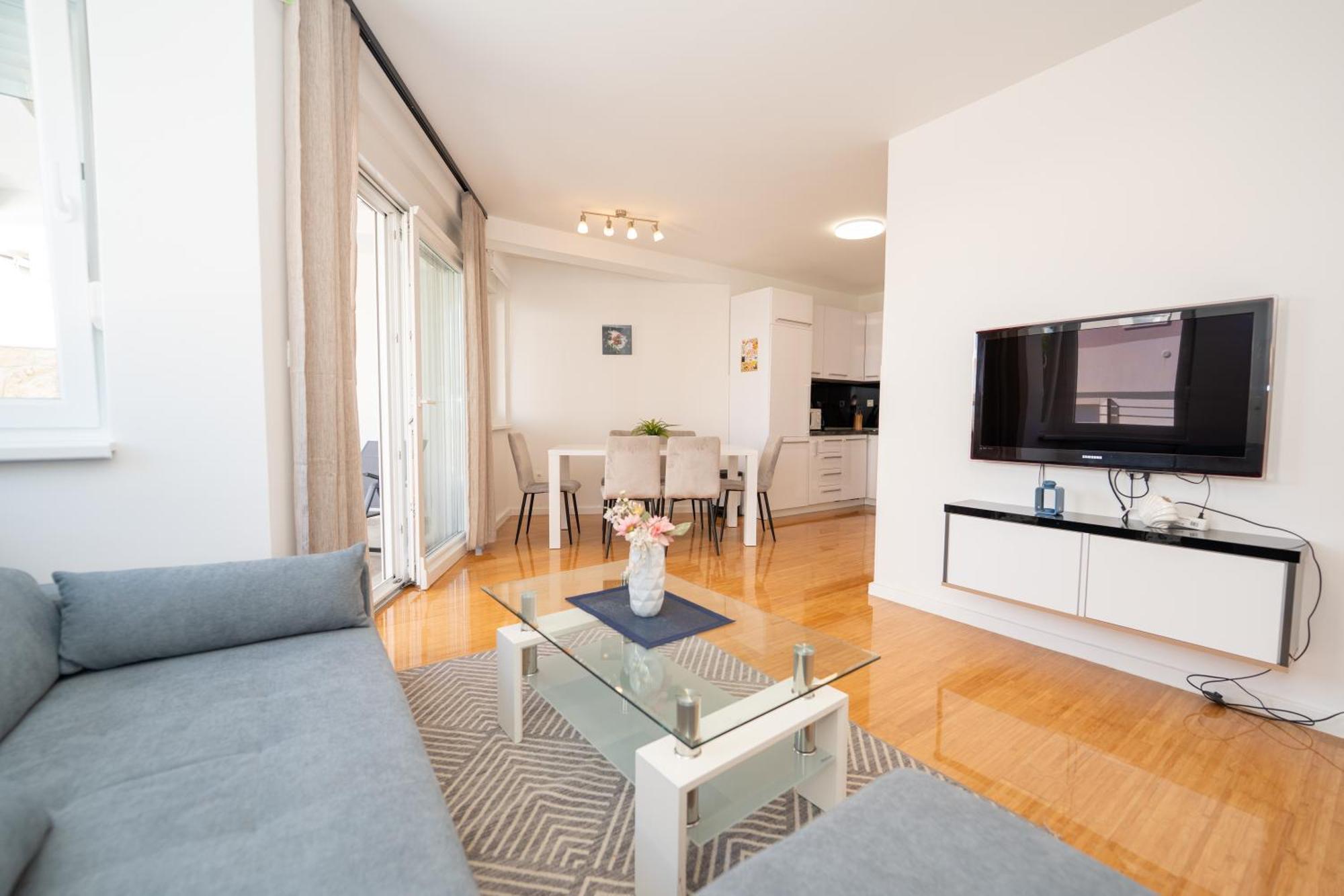 Apartment Funtastic With Private Pool Novalja Luaran gambar