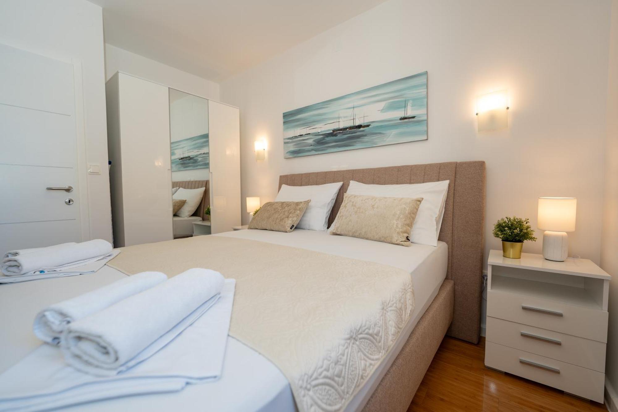 Apartment Funtastic With Private Pool Novalja Luaran gambar